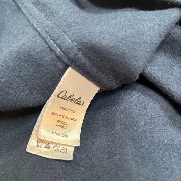 CABELAS WOMENS NAVY & WHITE BUTTON DOWN AZTEC DESIGN FLANNEL CASUAL SHIRT SZ L - Picture 11 of 11